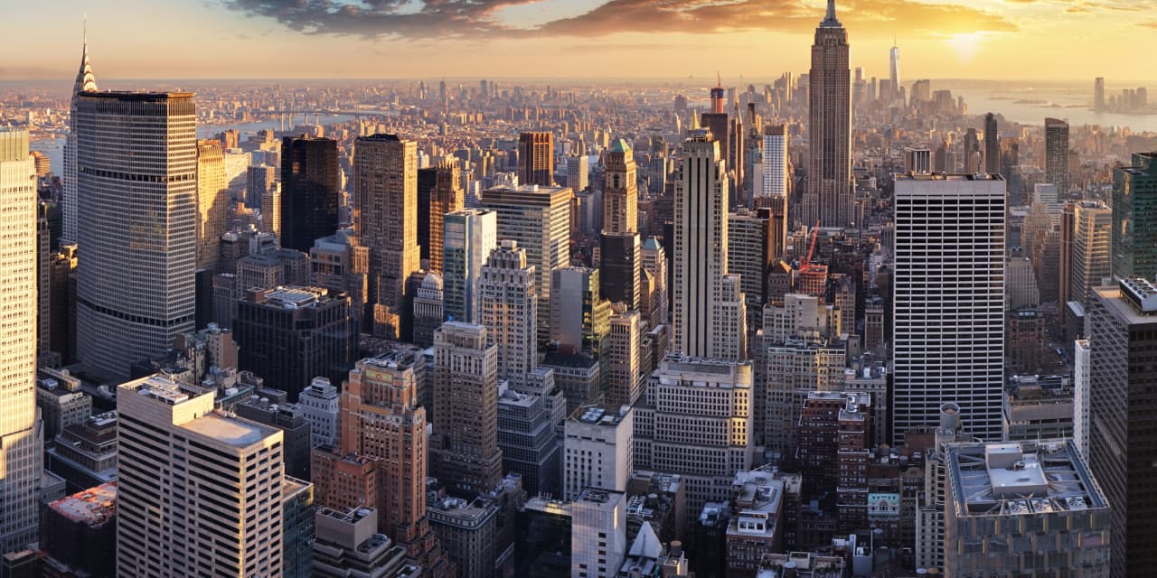 Featured image for "Earnings Season Update: S&P 500 Shows Year-over-Year Growth, Tech Sector Leads"