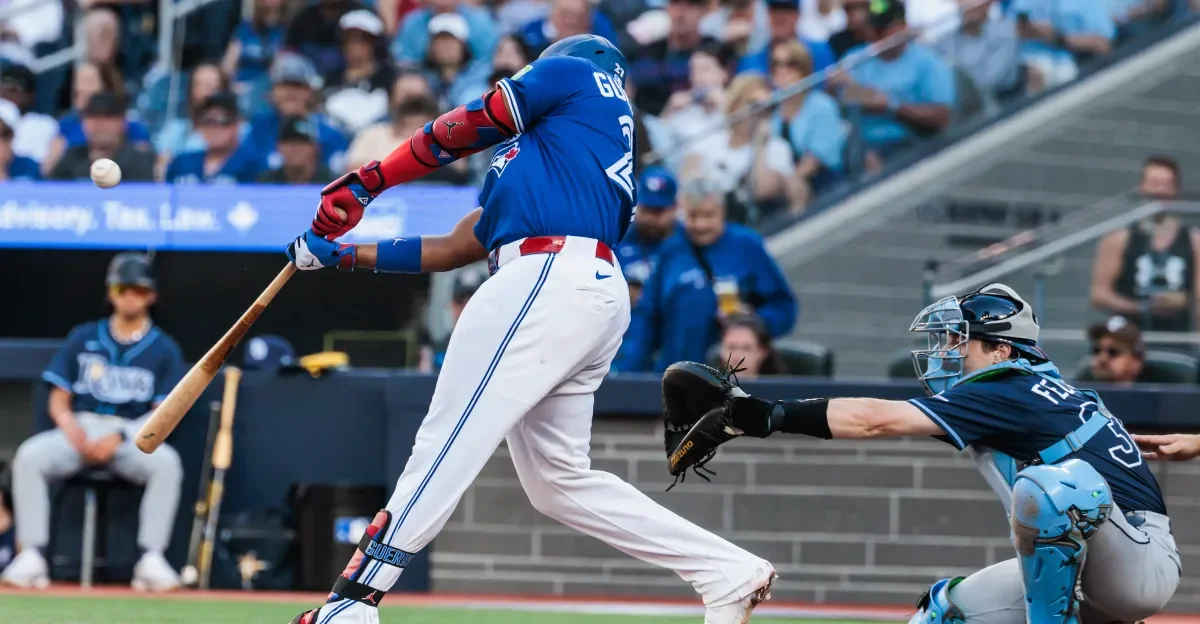 Mariners Lead Blue Jays 2-0 in ALCS After Dominant Game 3