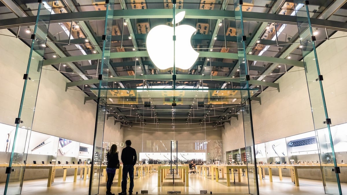 Featured image for Ex-Apple worker sentenced to prison and ordered to pay millions for fraud.