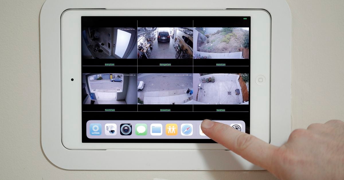 Featured image for Apple's 2025 Smart Display: Revolutionizing the Smart Home Experience