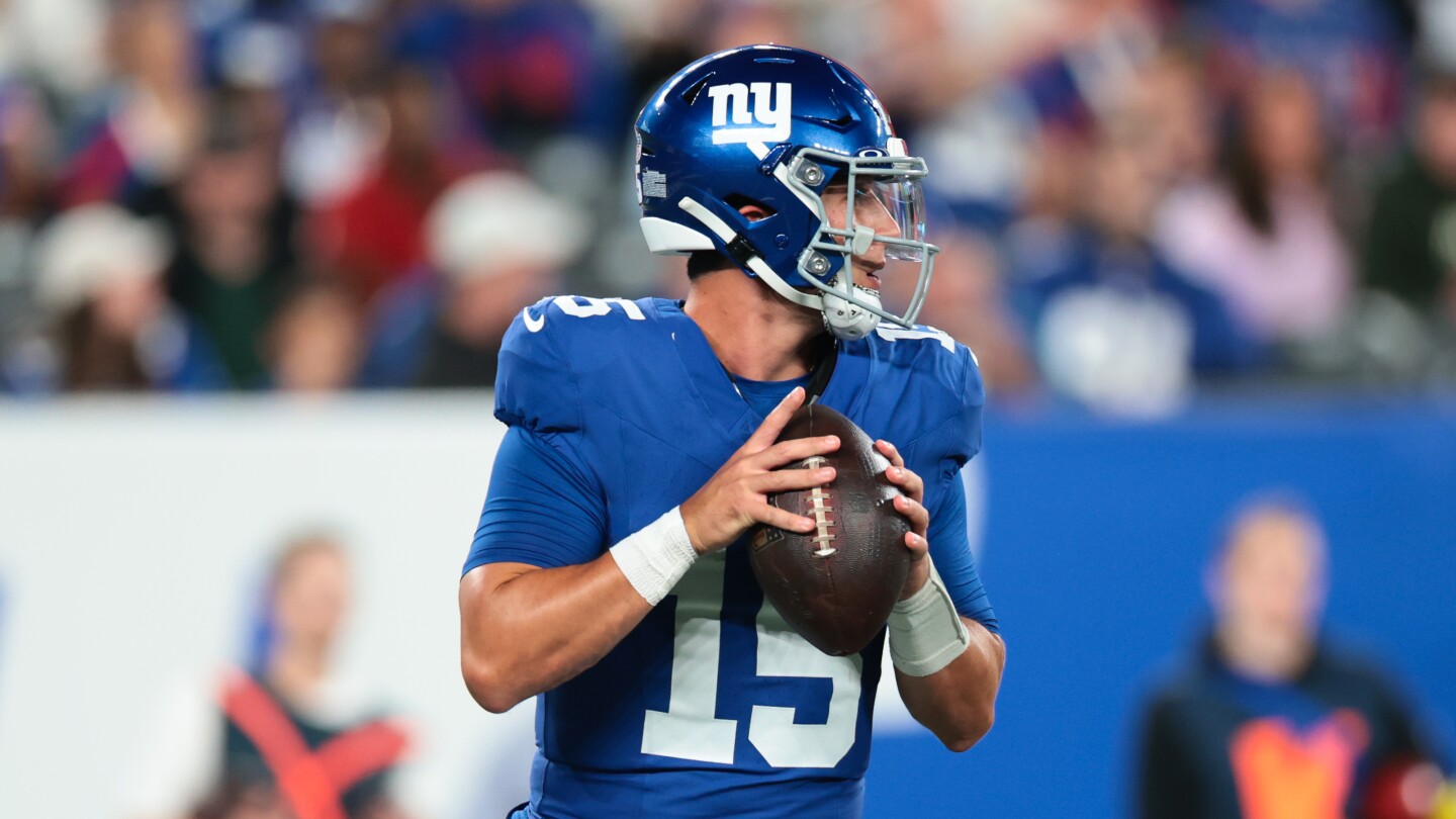 Featured image for Giants Release Popular QB Tommy DeVito