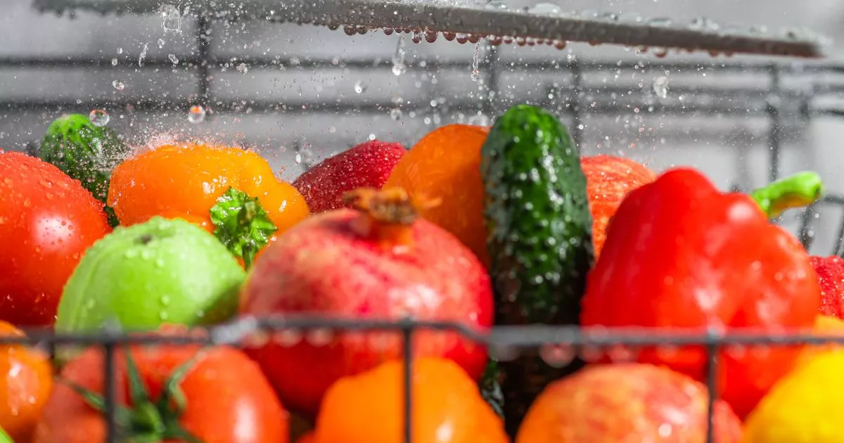 Featured image for This Superfood Lowers Blood Pressure and Boosts Workouts