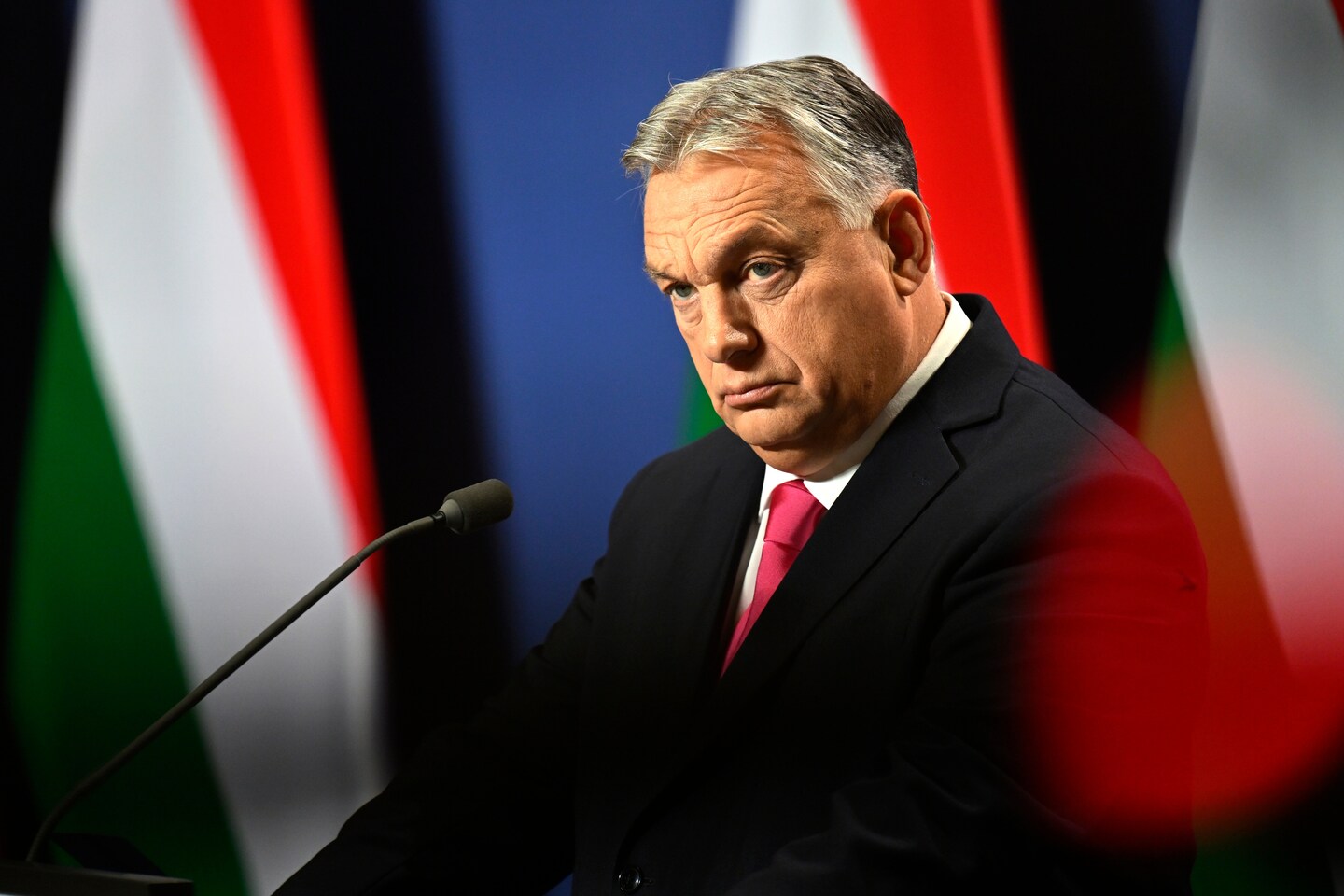 Orbán and Zelenskyy to Meet Amidst Tensions; Finland Offers Military Aid to Ukraine