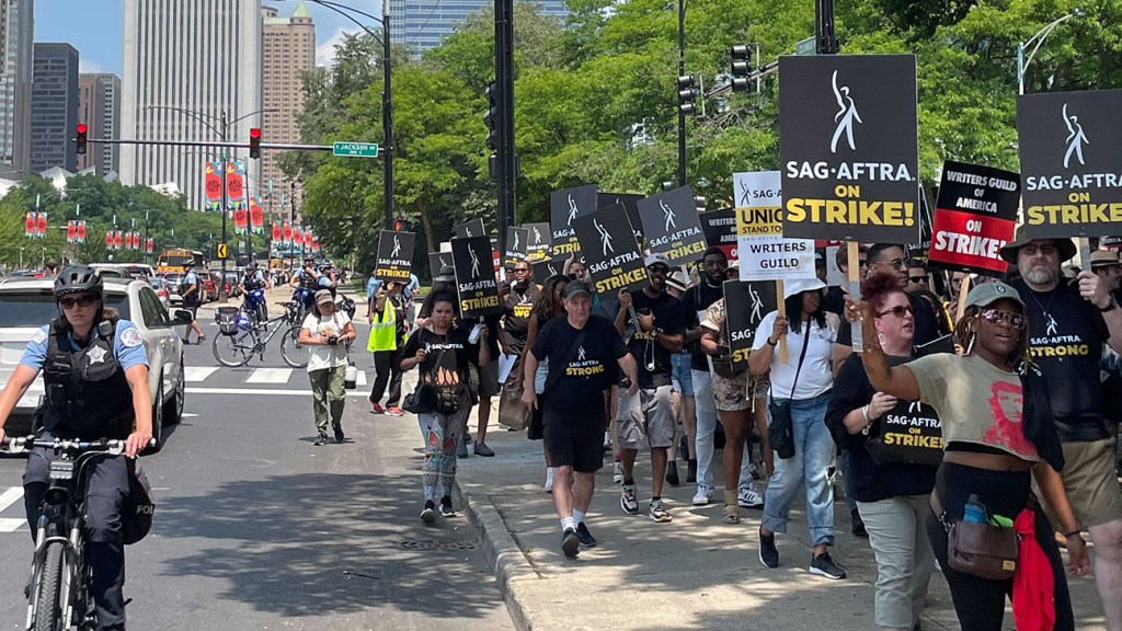 "Cross-Union Support for Chicago SAG-AFTRA Rally Against AI in Hollywood Strike"