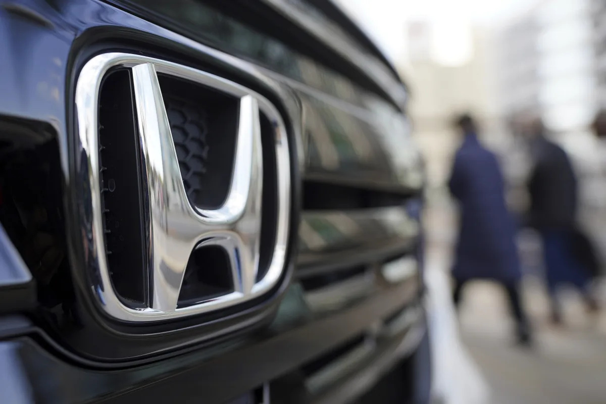 "Missing Piece in Seat Belt Pretensioners Prompts Honda to Recall Select Accords and HR-Vs"