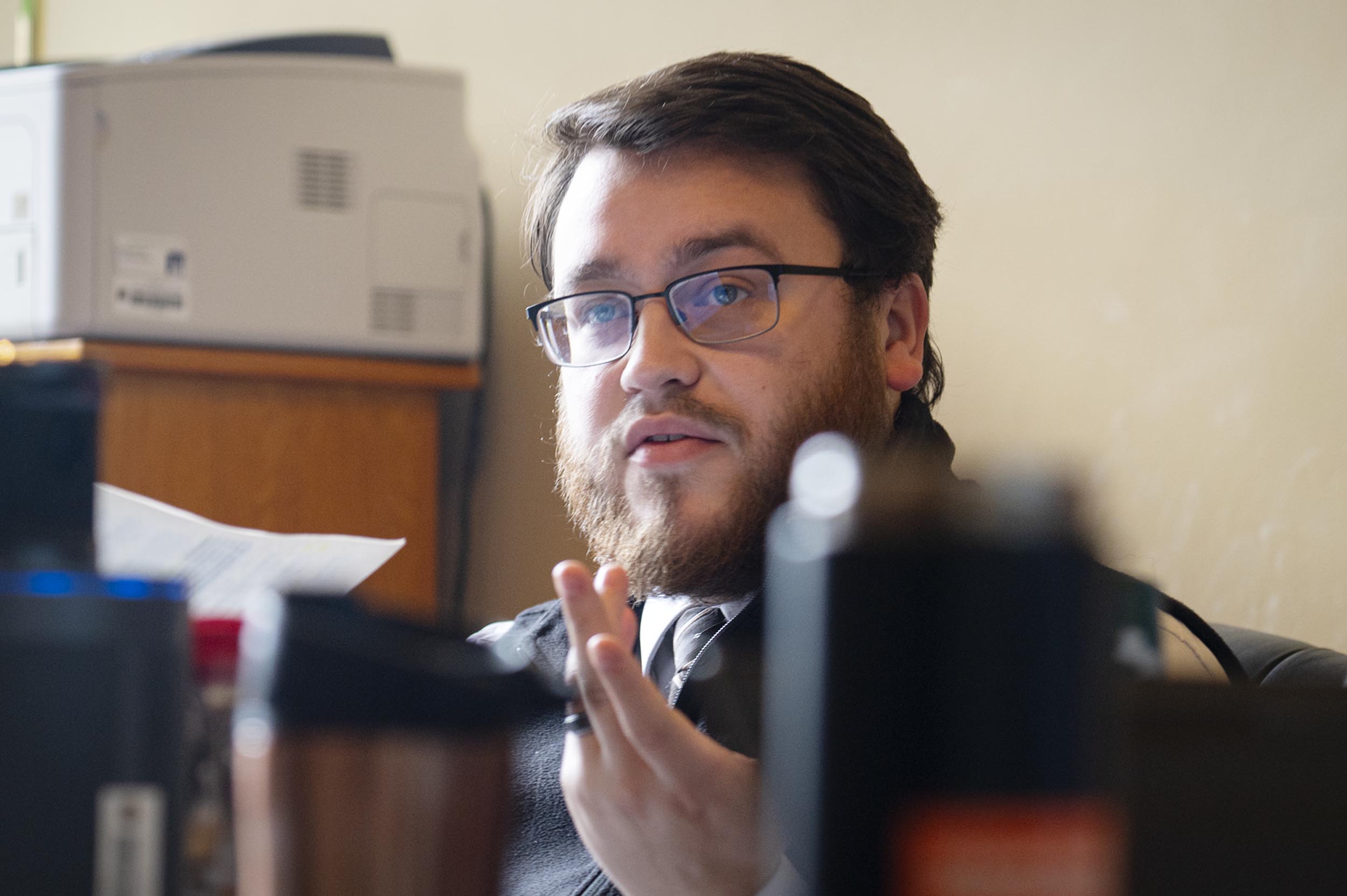 Featured image for New York Republican Groups Disband Amid Racist Scandals