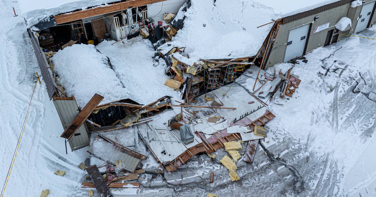 Featured image for Anchorage Faces Multiple Roof Collapses Amid Heavy Snowfall