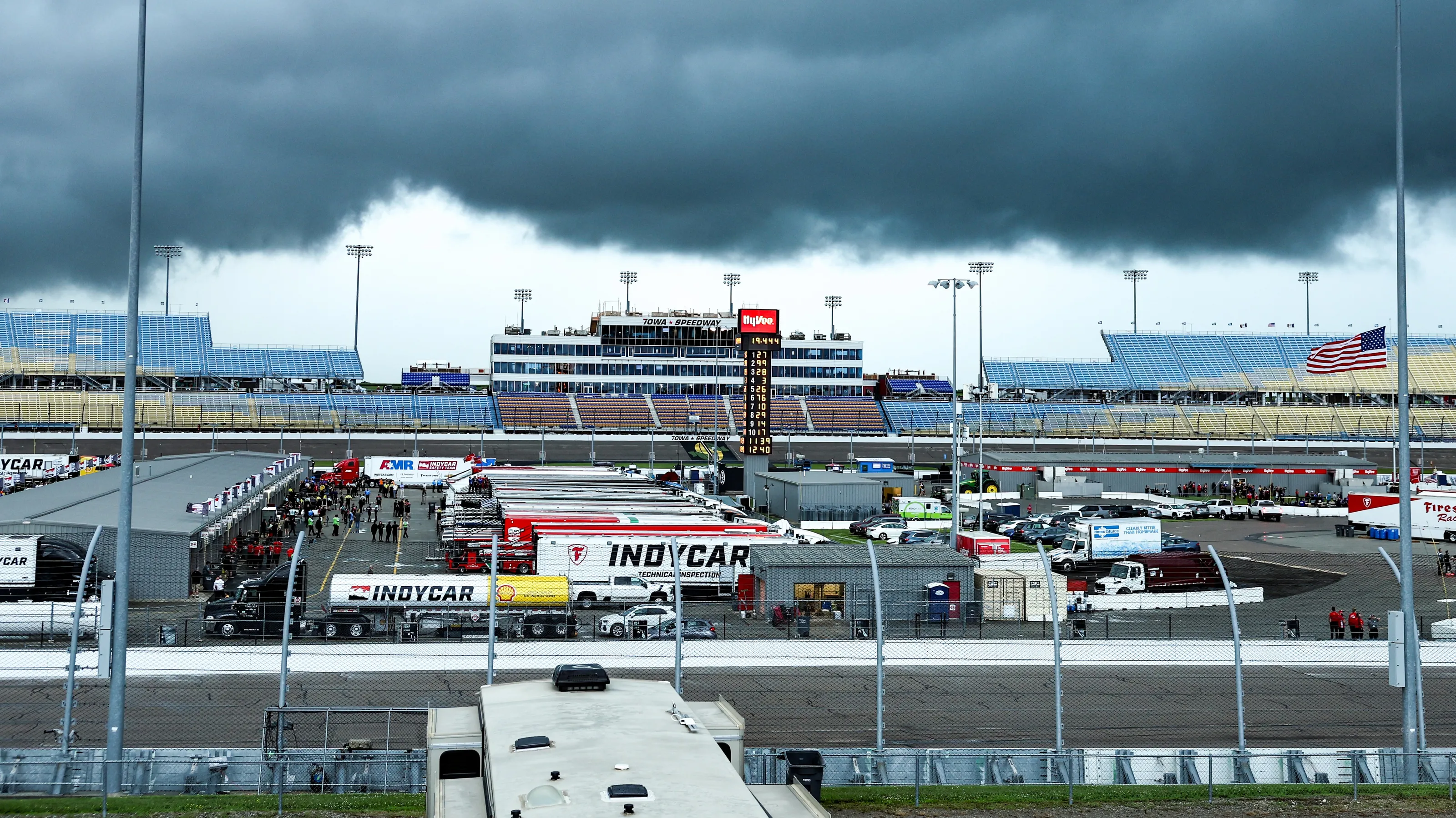 Featured image for Tornado Disrupts IndyCar Events at Iowa Speedway