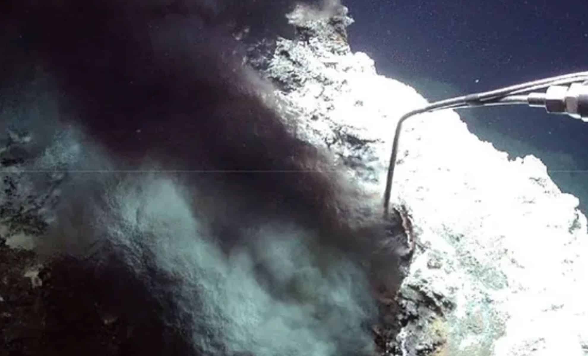 Featured image for Scientists Discover Rare Arctic Phenomenon