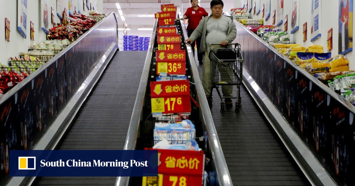 "China's Lingering Deflation Sparks Policy Shift Calls"