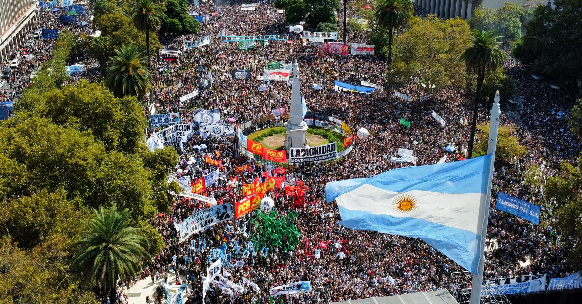 Featured image for "Argentines Rally Against Historical Revisionism on Anniversary of 1976 Coup"