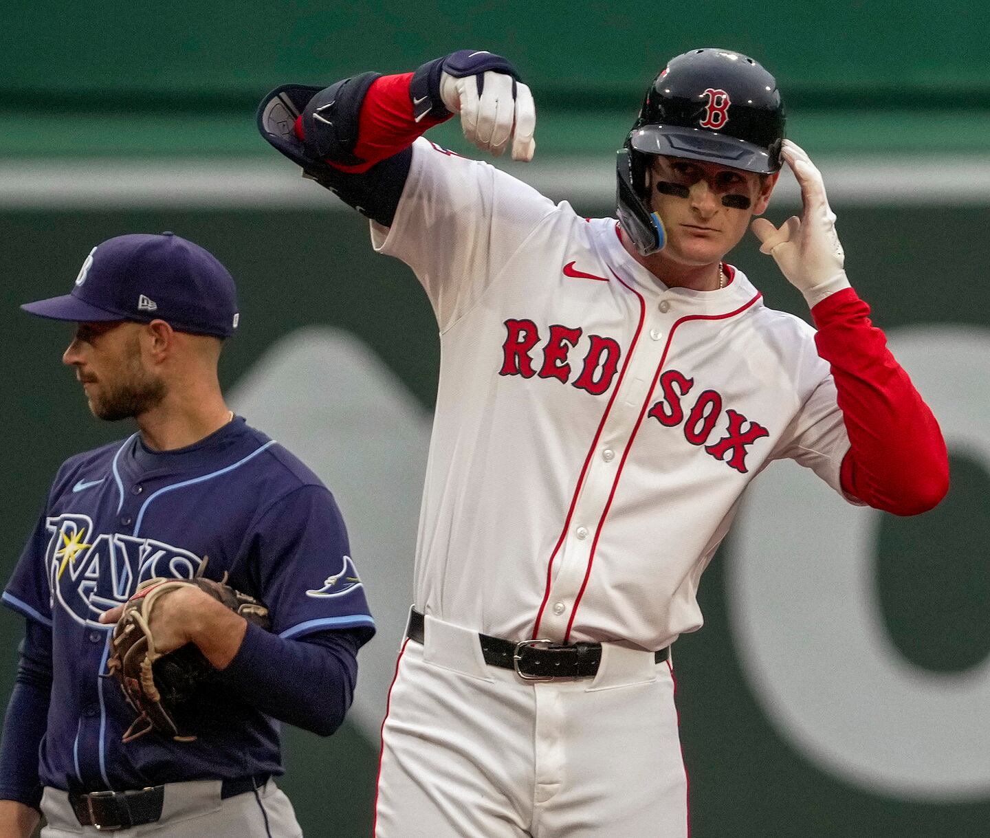 Roman Anthony shines with first MLB hit and key plays in Red Sox victory