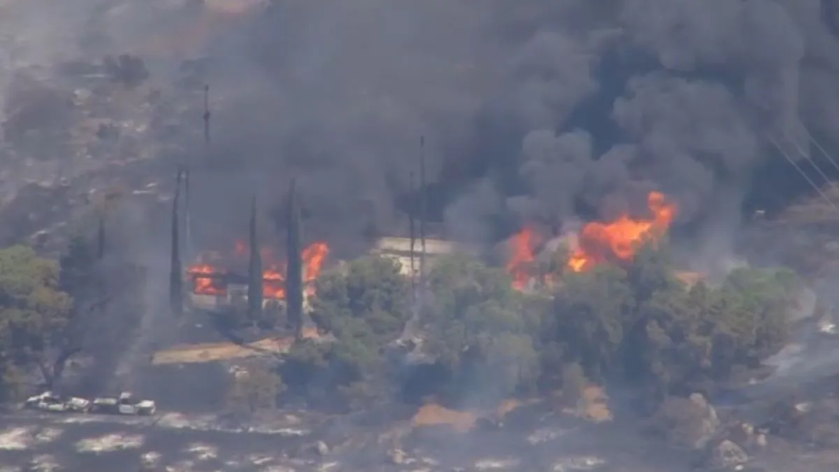 Featured image for Perris Residents Forced to Evacuate as Brush Fire Engulfs Homes and Cars
