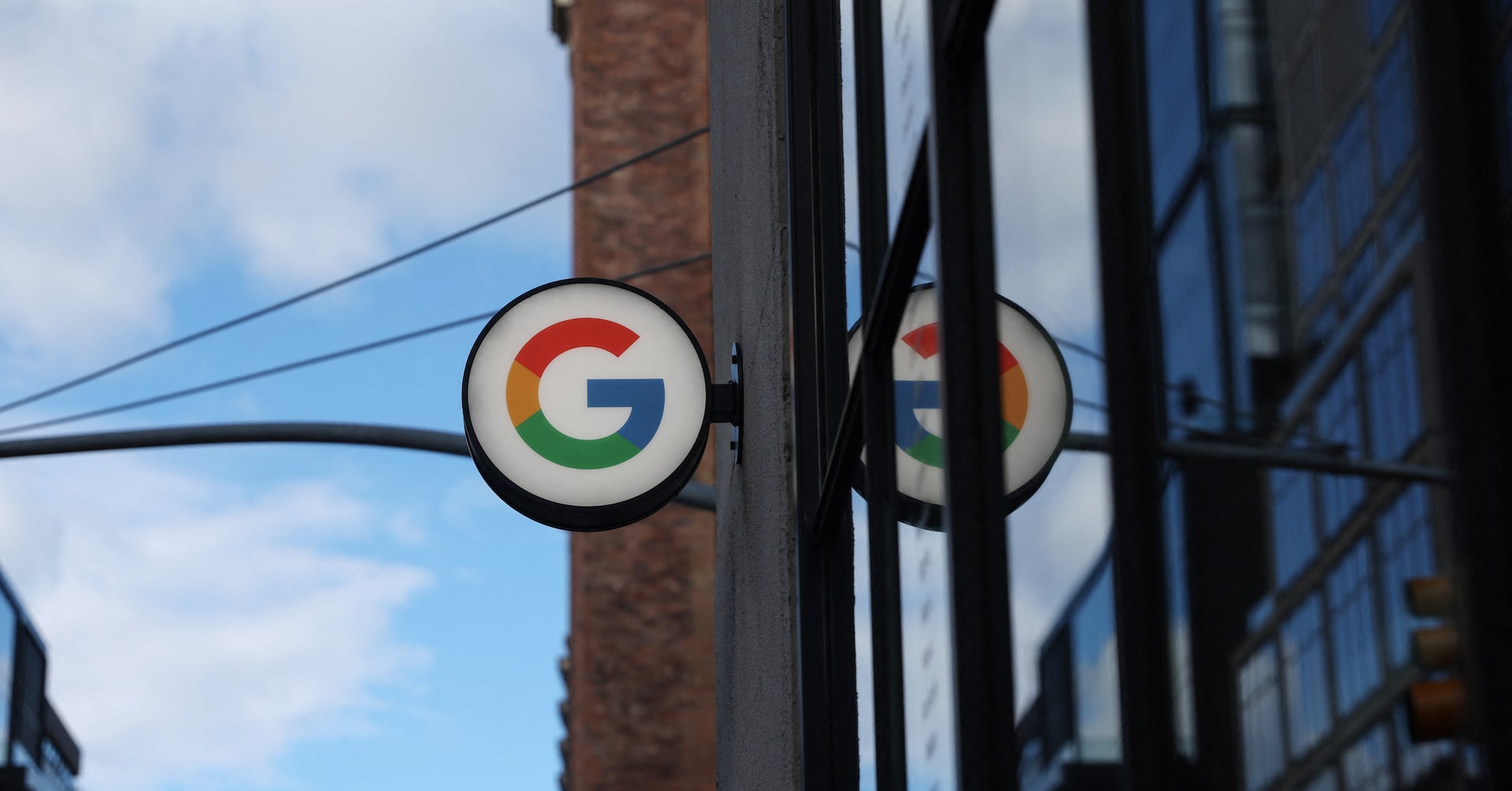 Featured image for "Google's Cost-Cutting Measures: More Layoffs and Overseas Job Relocations"