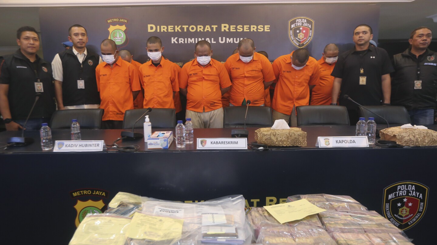 Indonesian Police Bust Kidney Trafficking Ring, Rescuing 122 Victims