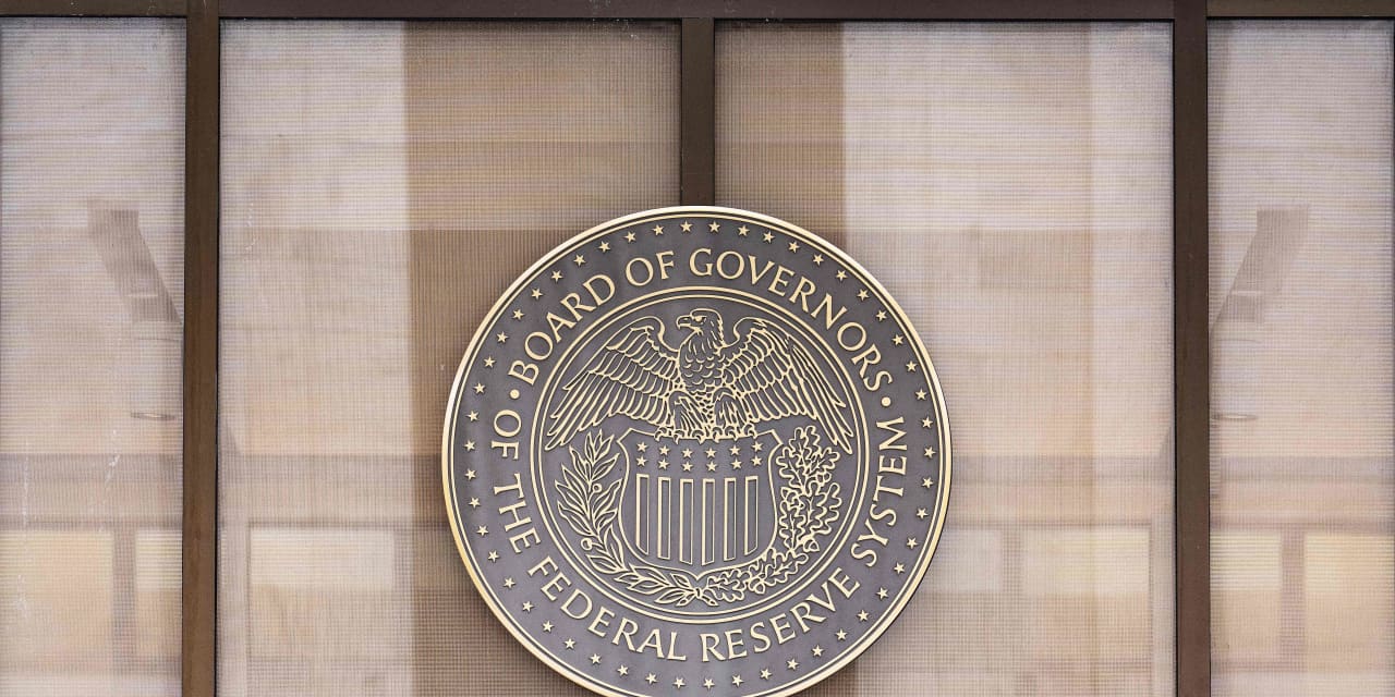 Fed Day Trading: A Year in Stocks, Bonds, and the Dollar