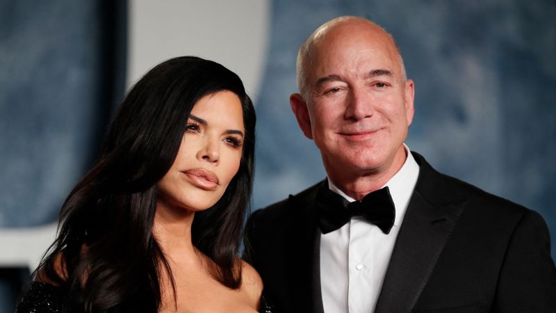 Amazon Founder Jeff Bezos and Lauren Sánchez Announce Engagement