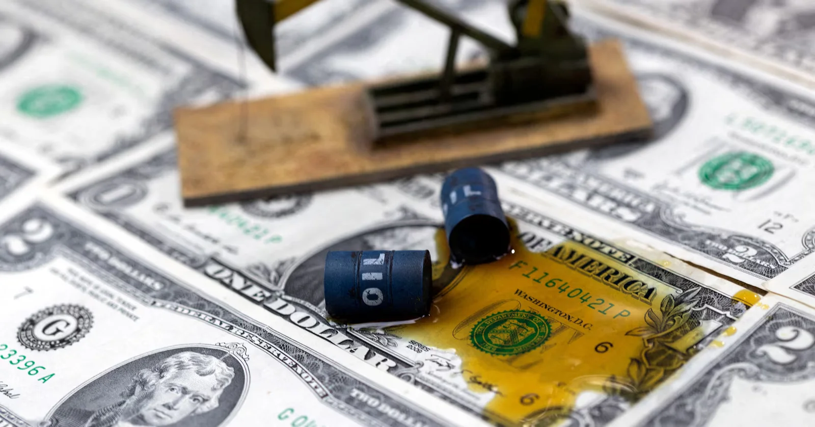 Oil climbs as Middle East tensions escalate after Yemen attack on Israel