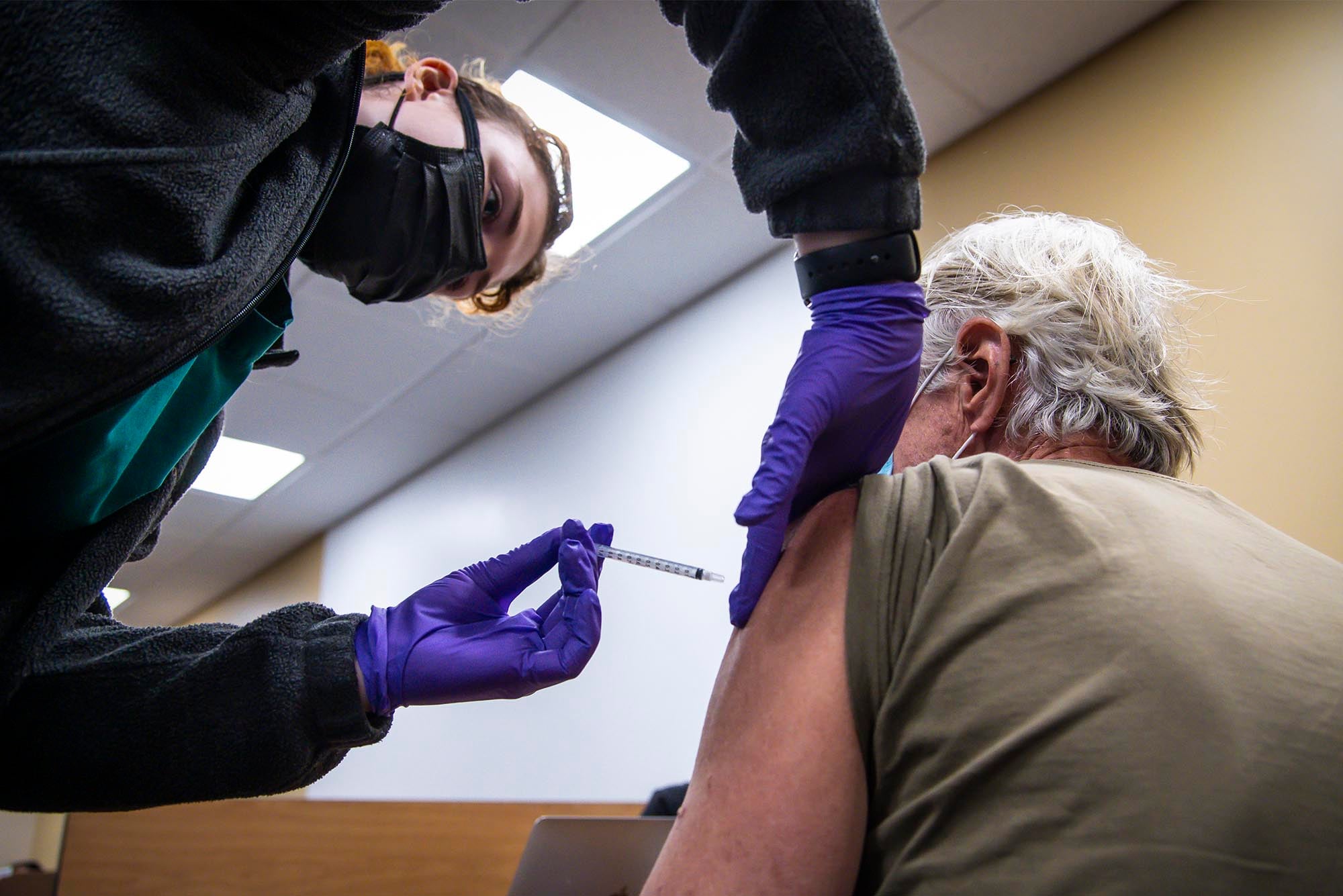 Featured image for Vermont Strives to Maintain COVID Vaccine Access Amid Federal Changes