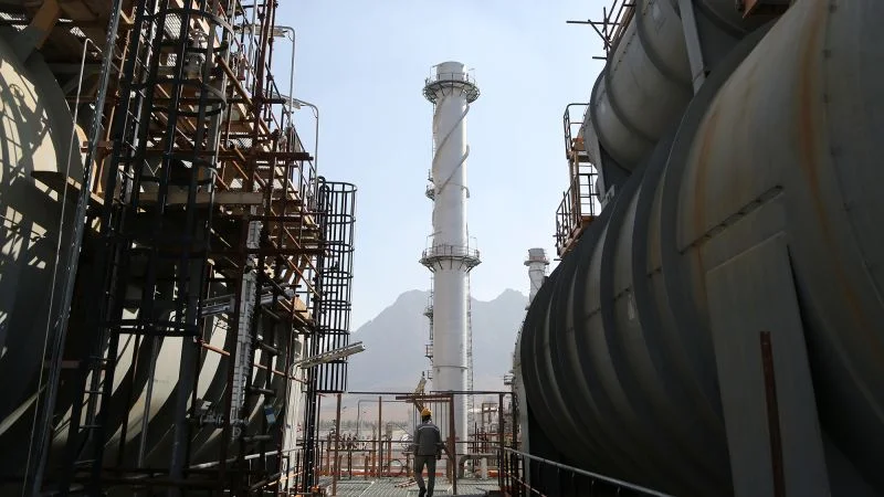 US weighs strike on Iran, rattling global oil markets