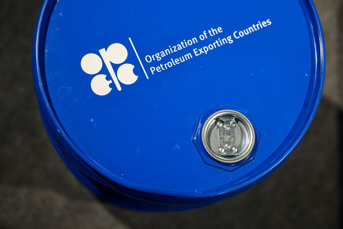 OPEC+ Weighs Increasing Oil Output by Over 411,000 Barrels