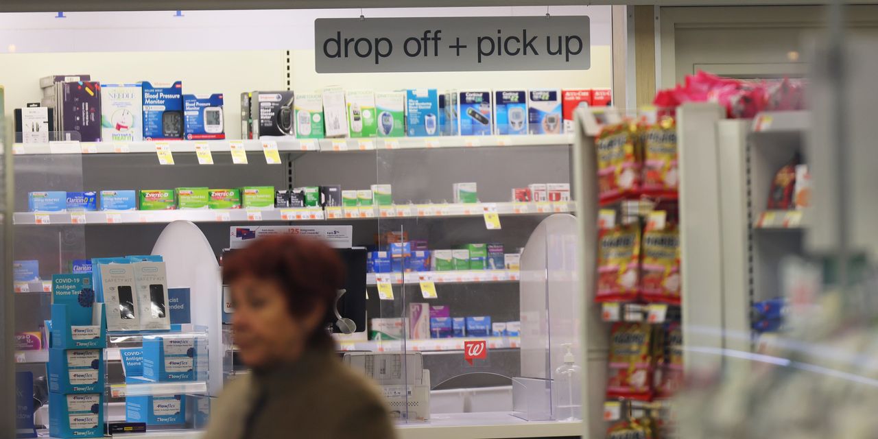 Featured image for "New Rule Allows Couples to Maximize Health Savings Accounts with Over $10K Annually"