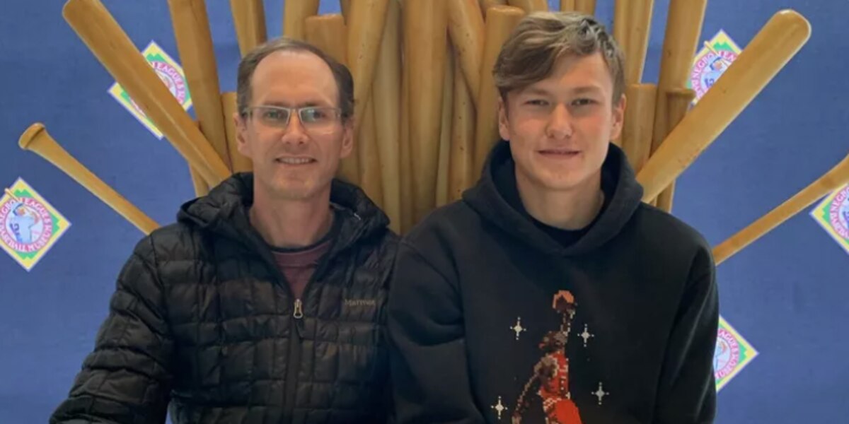 Featured image for Missing Missouri Kayakers Found Dead in Arkansas Lake