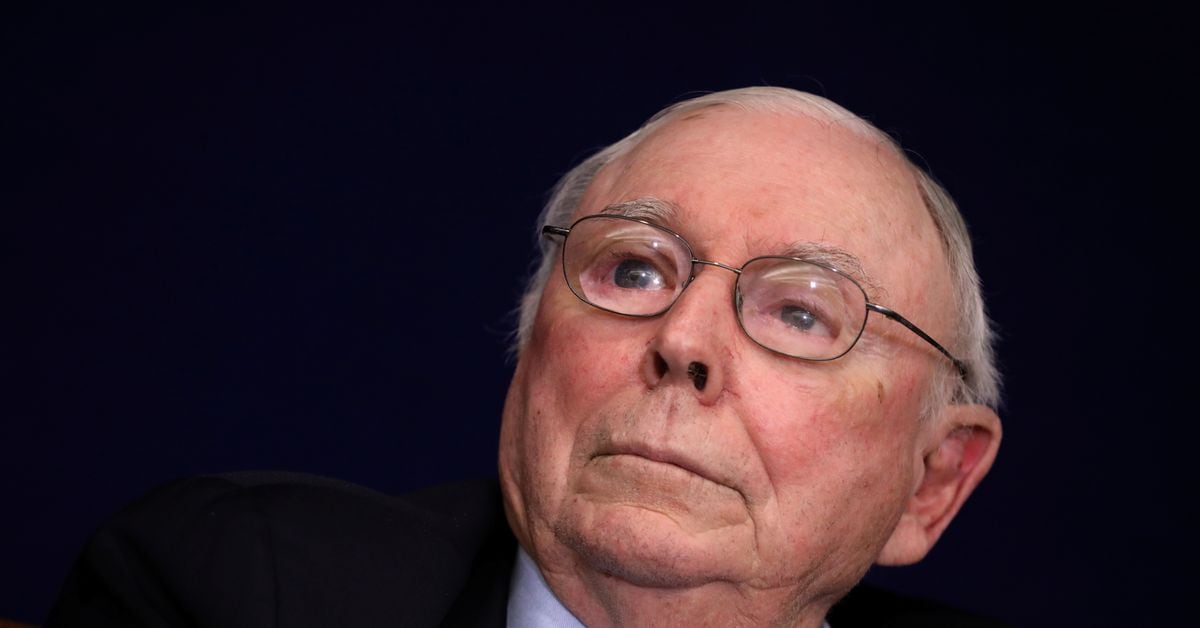 Legendary Investor Charlie Munger, Warren Buffett's Right-Hand Man, Passes Away at 99