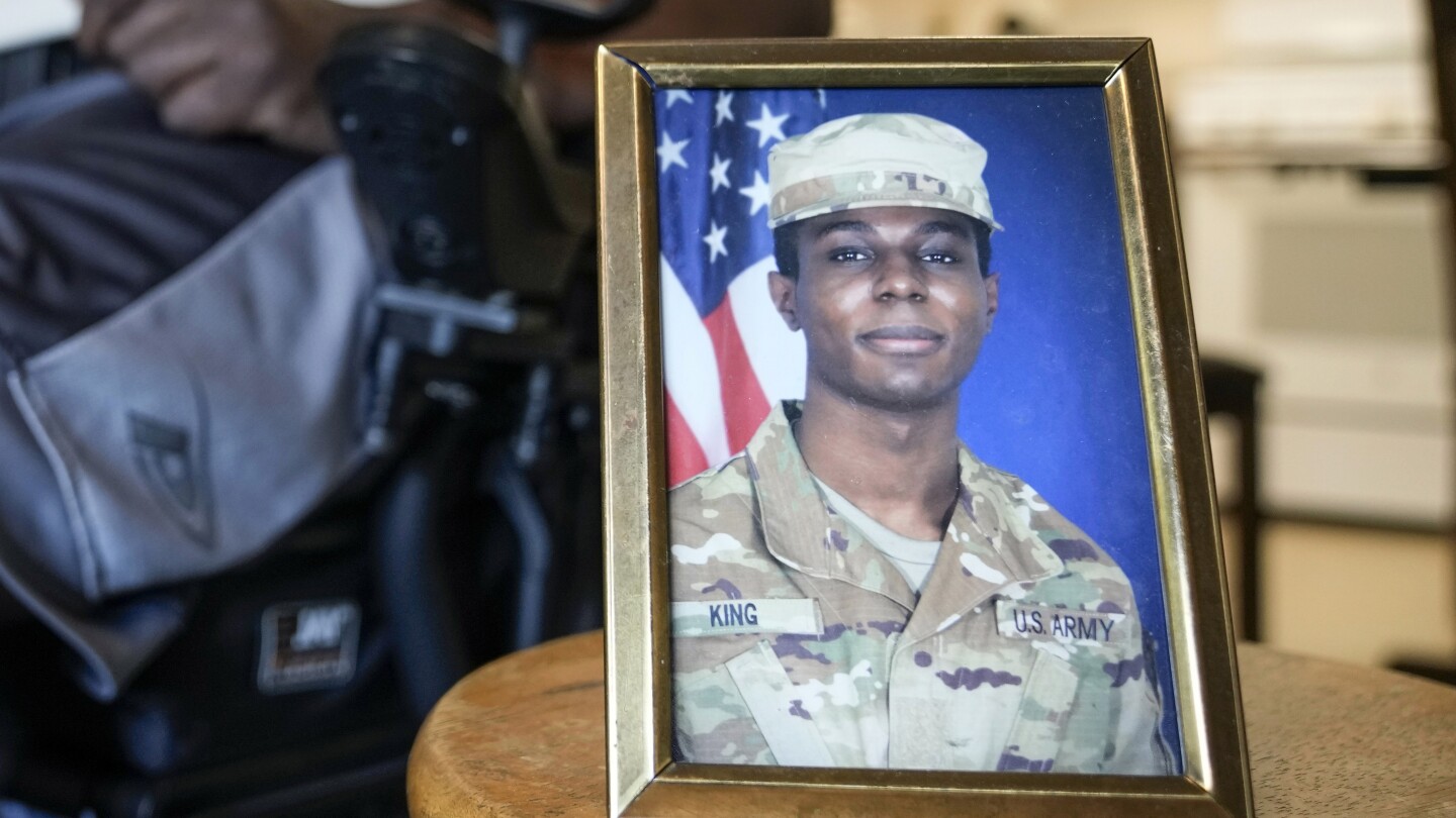 "North Korean Defector: US Soldier Travis King Crosses Border in Disillusionment"