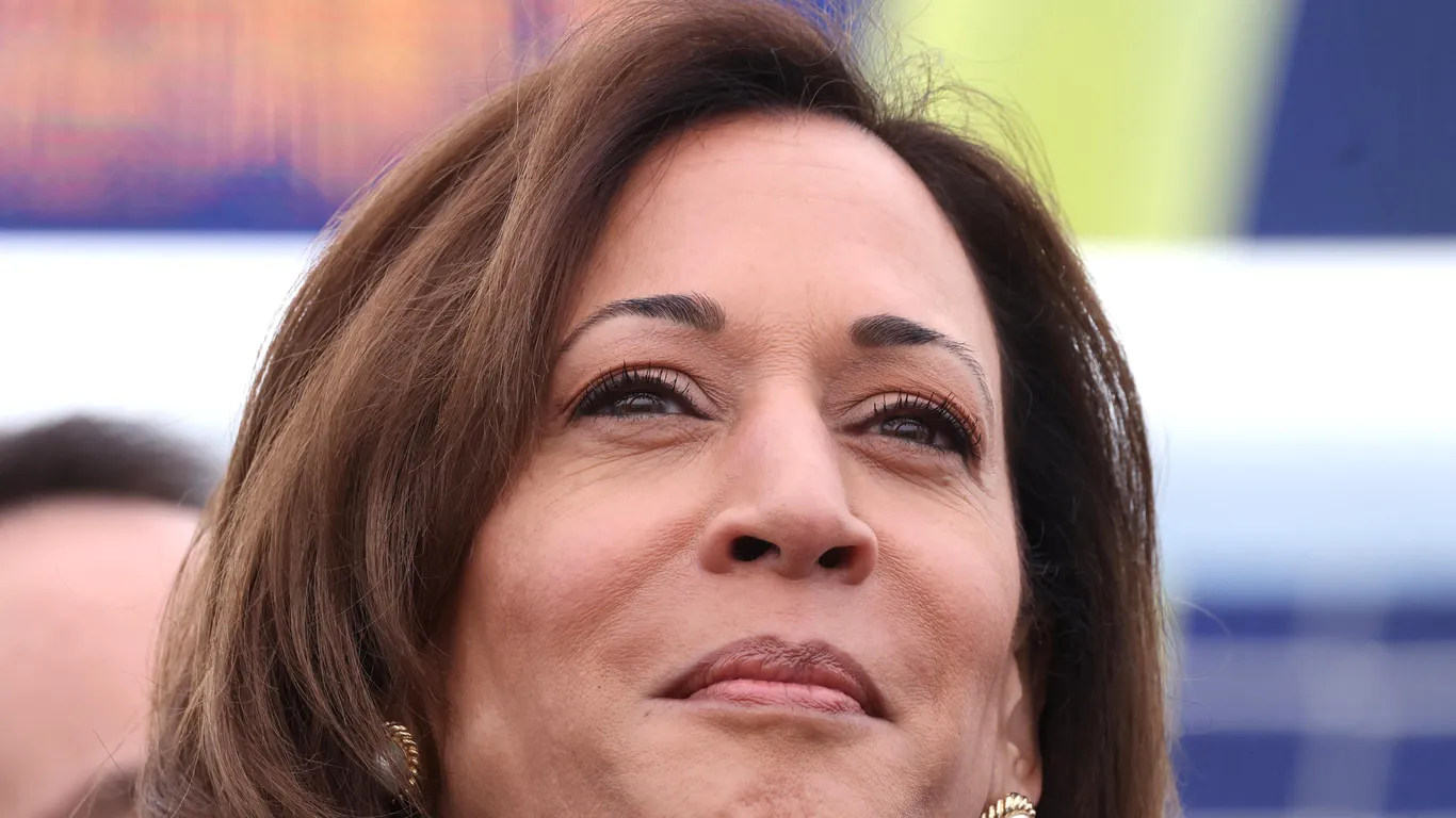 Featured image for Harris Criticizes Biden and Newsom Amid Political Tensions