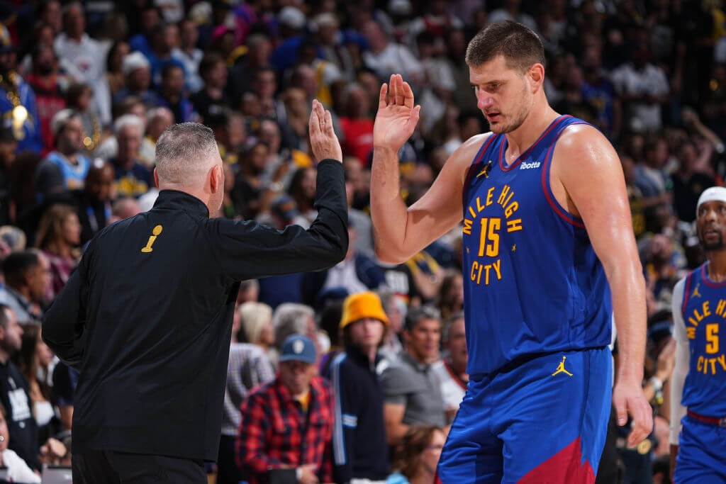 "Nuggets Triumph in Season Opener, Jokić Shines with Triple-Double"