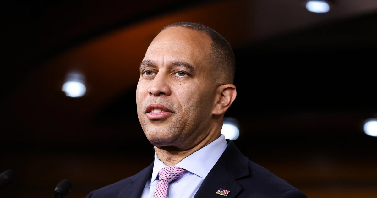 Featured image for Hakeem Jeffries and Hochul Warn of Medicaid Cuts and Risks from Trump’s Legislation