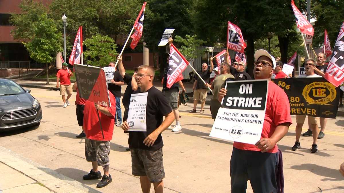 "Union Workers Rally and Present Strike Settlement Proposal at Wabtec Headquarters"
