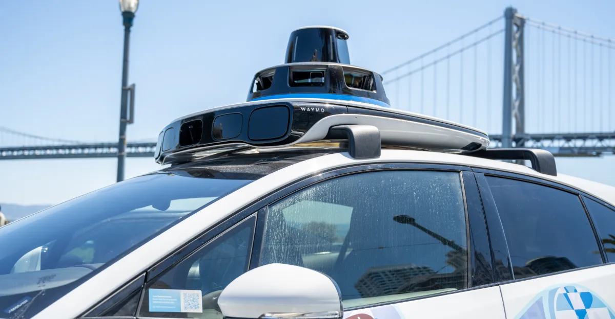 Featured image for Waymo gains approval to operate robotaxis at San Francisco International Airport