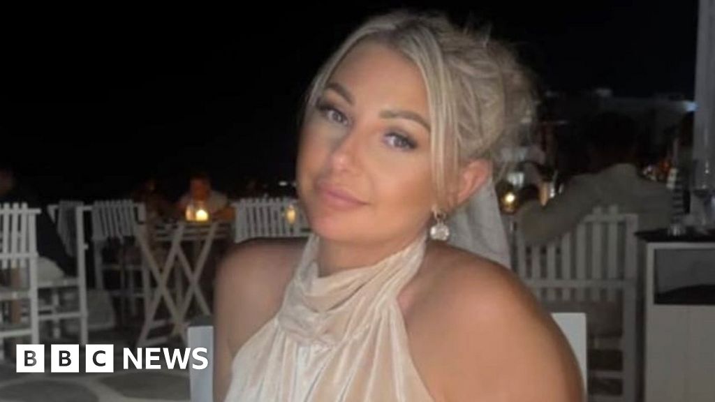 Featured image for Smile Direct Club's Closure Leaves Customers in Financial Limbo