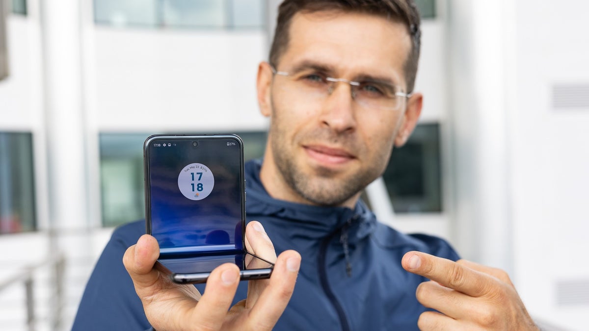 Featured image for "New Year Tech Extravaganza: Top Discounts on Smartphones, TVs, and Gaming Gear"