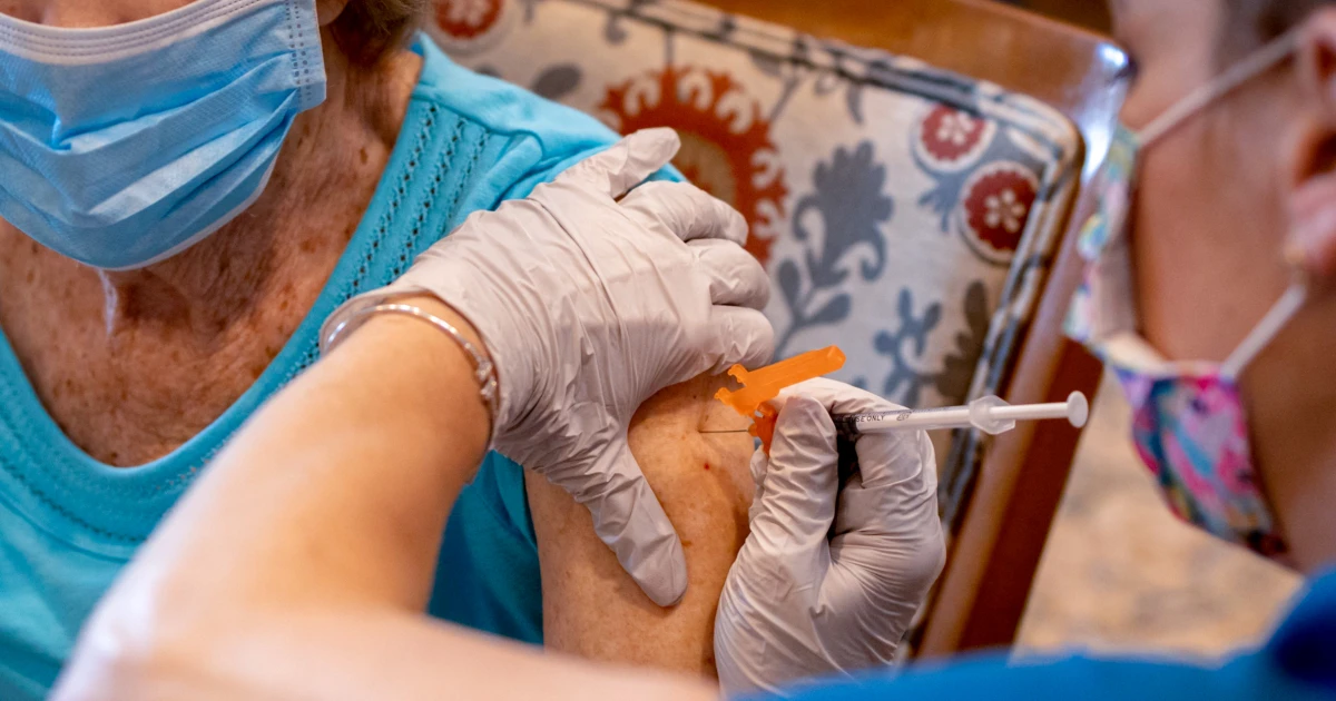 Featured image for Medicare Still Not Covering Updated Covid Vaccine for Some