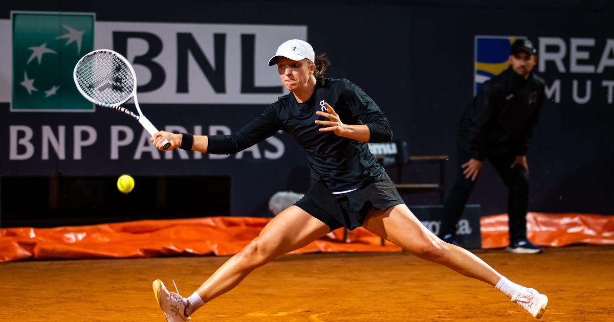 Swiatek's French Open hopes uncertain after Rome injury exit.