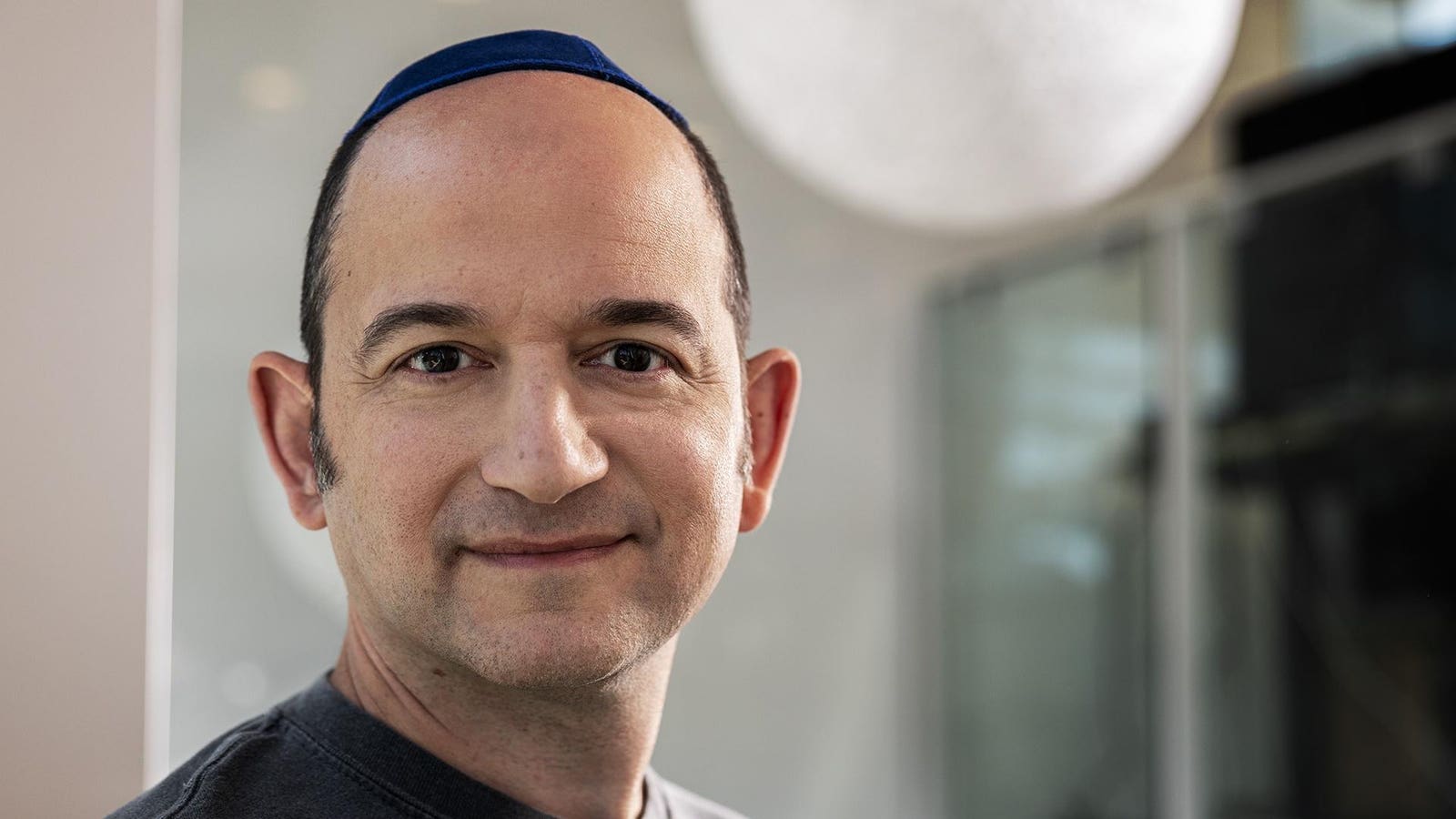 Featured image for The Rise of Personalized AI Chatbots in Group Chats