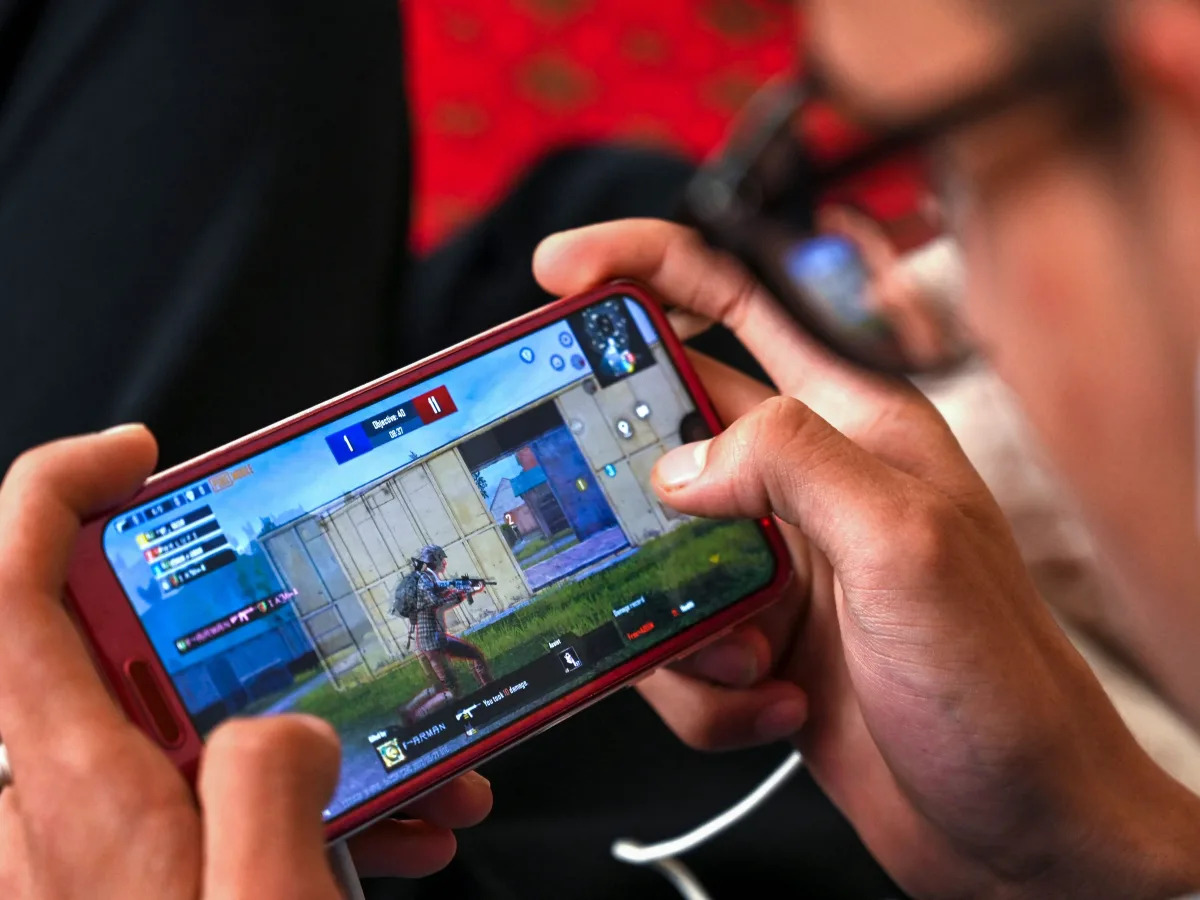 Love and Gaming: A Cross-Border Affair Lands Couple in Jail