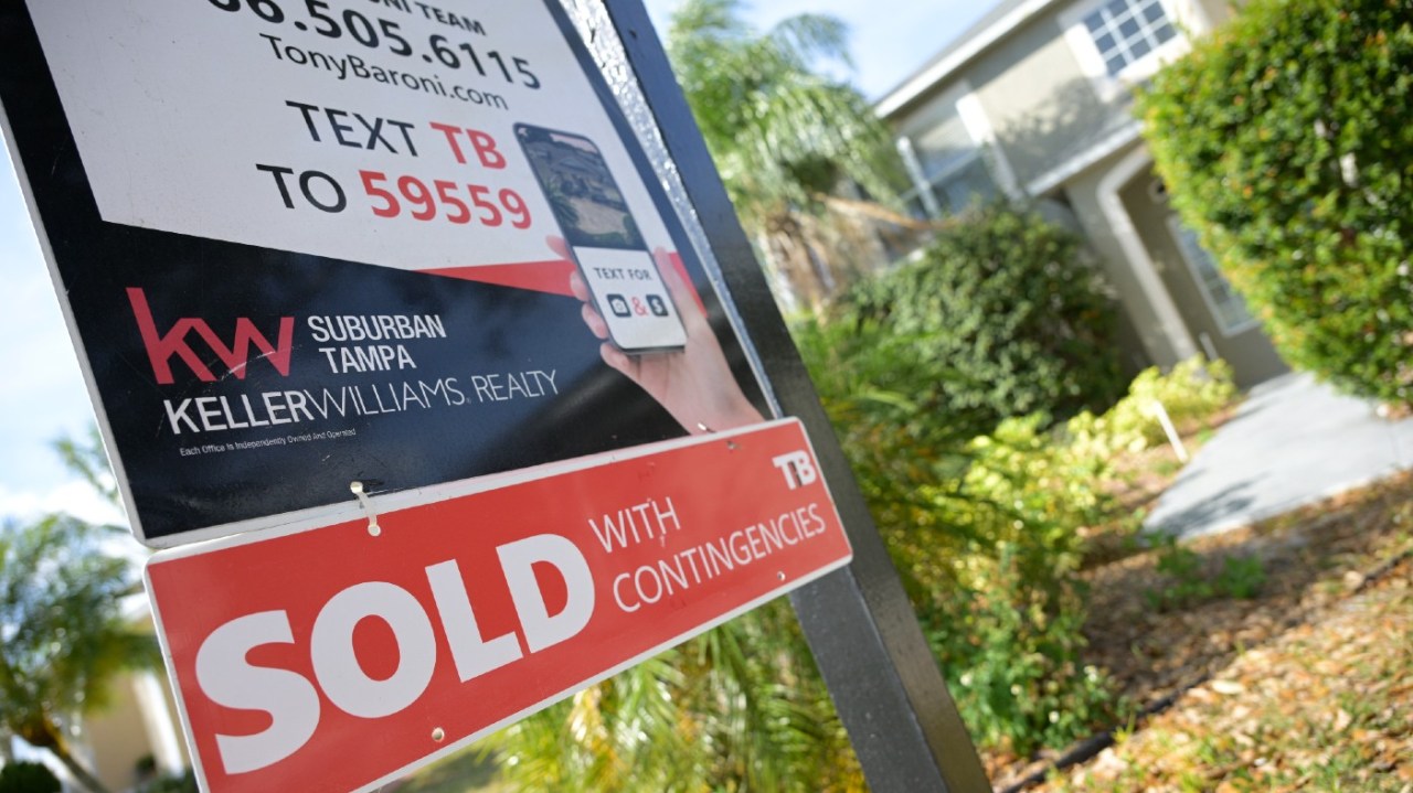 Surprise Jump in Home Prices After Months of Decline