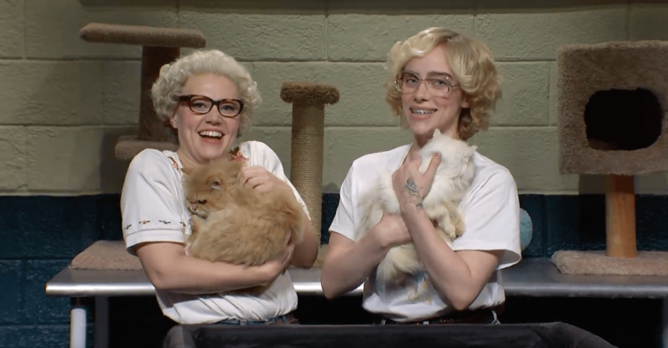 "Billie Eilish and Kate McKinnon's Memorable SNL Christmas Reunion"