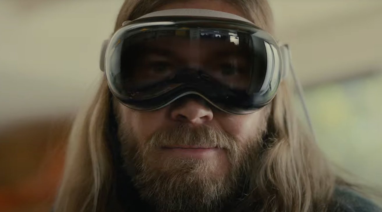 Featured image for "Apple VisionOS Updates Address Security Flaws Ahead of Vision Pro Launch"