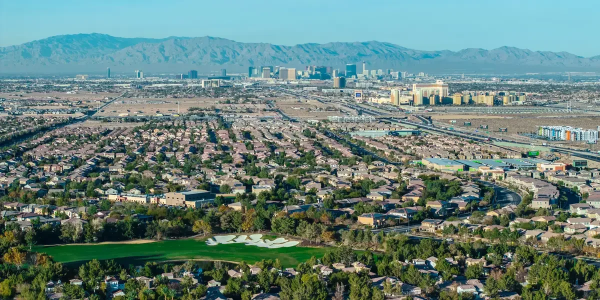 Nevada Emerges as Haven for California's Ultrawealthy Amid Tax Fears