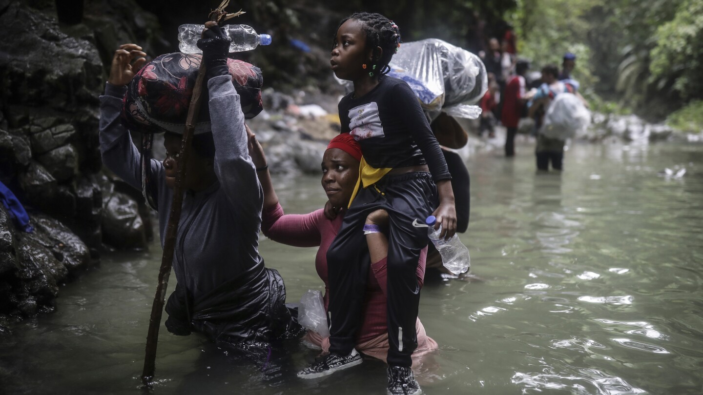 Featured image for Global Migration Surges through Colombian-Panamanian Jungle Highway