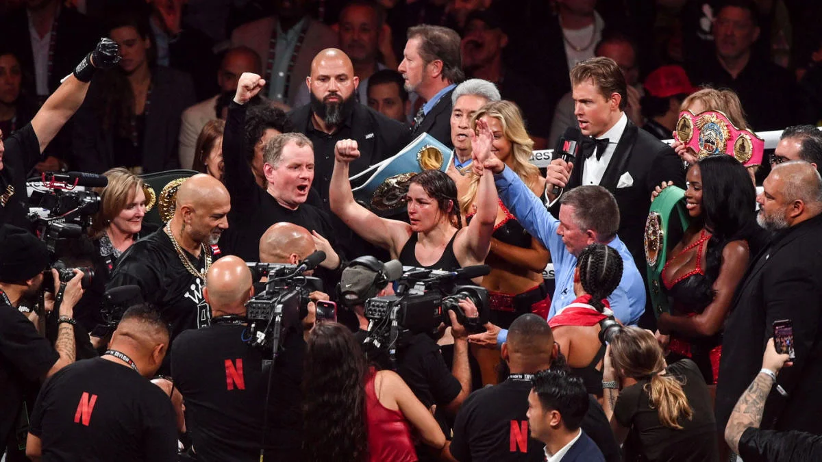 Featured image for Katie Taylor's Controversial Victory Highlights Tyson-Paul Undercard
