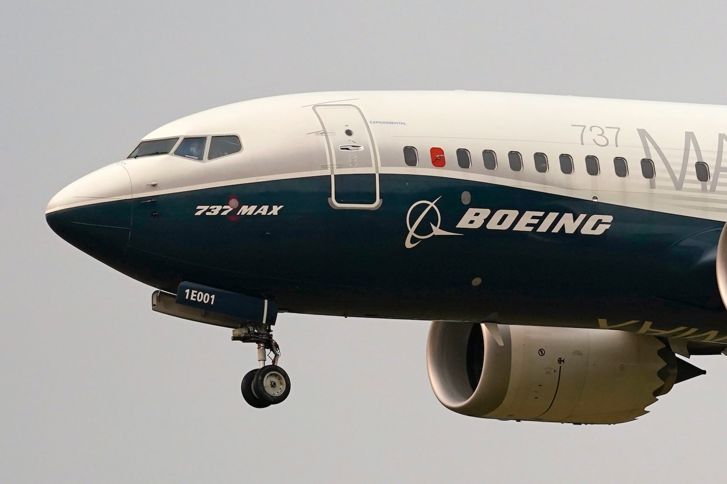 Featured image for "Boeing's Ongoing Challenges: More Issues Found with 737 MAX Fuselages"