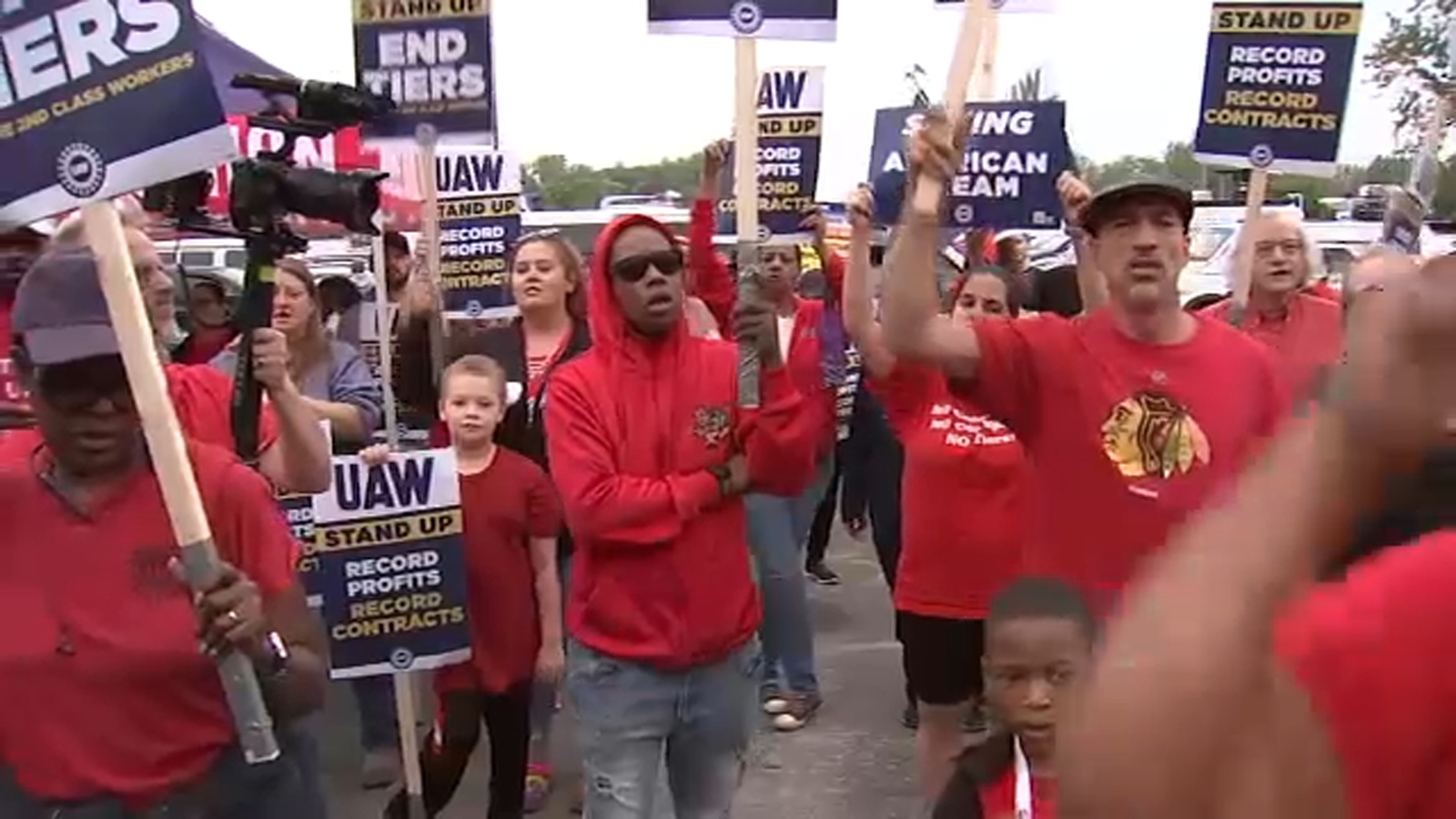 UAW Strike Expands as Chicago Ford Workers Join Picket Line, Amid Concerns of Booming Anti-Union Electric Vehicle Jobs