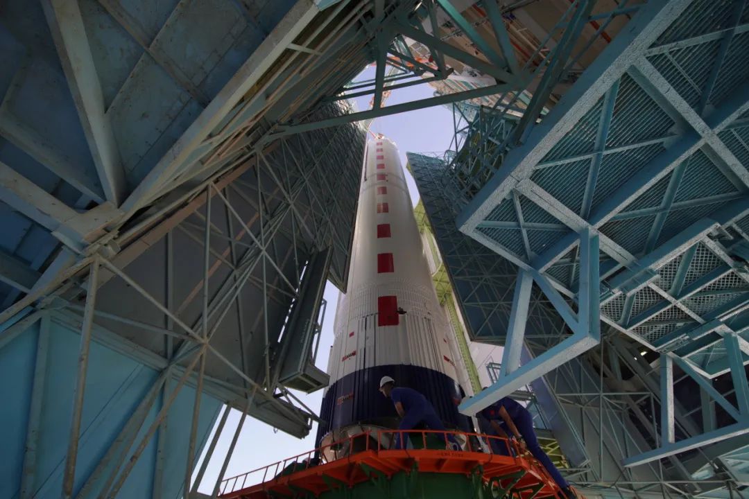 Featured image for China's Chang'e-7: Exploring Lunar Craters for Water Ice