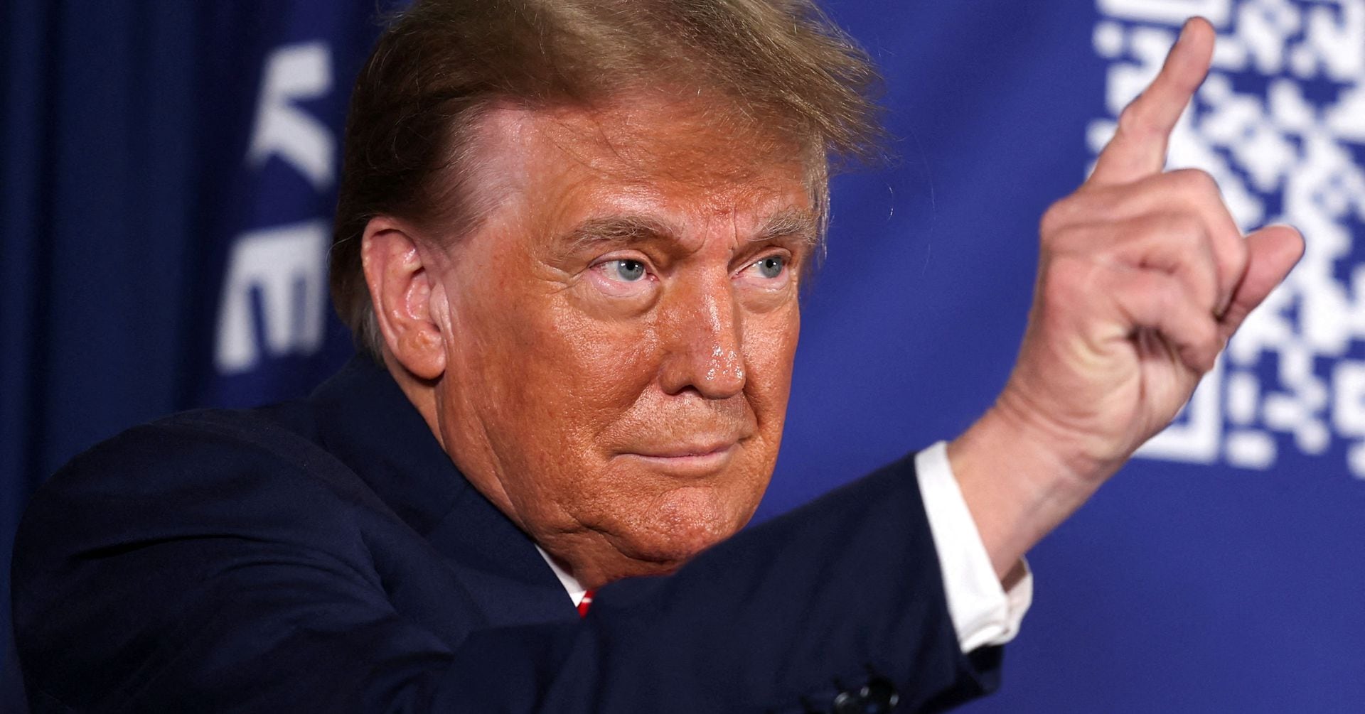 "Supreme Court Faces Trump's Untouchability Claim and Ballot Disqualification Challenge"